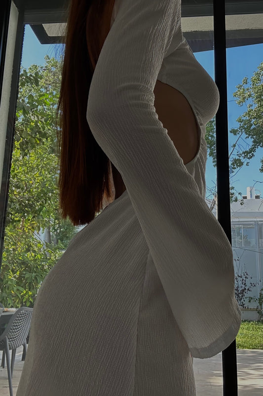 Elle white dress